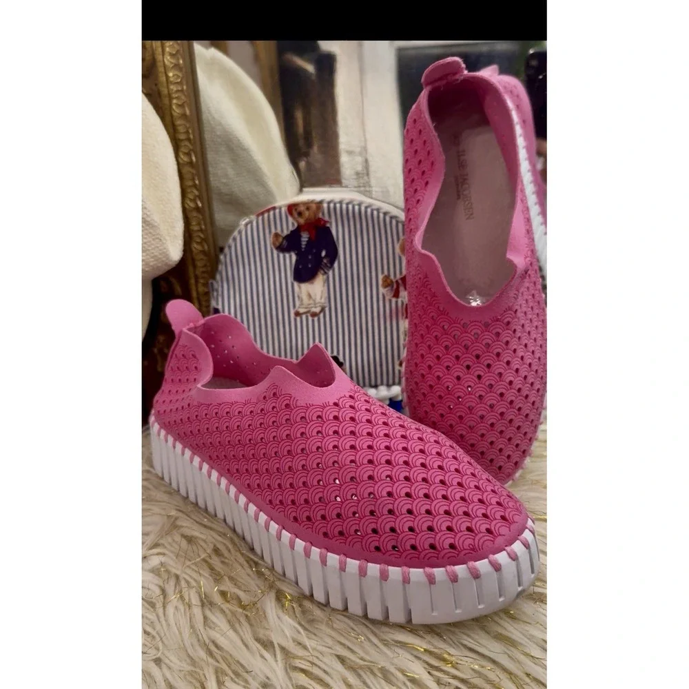 ILSE JACOBSEN Hornbaek Women's Tulip Slip On Shoe 40 9/9.5
